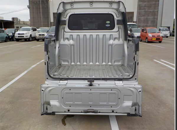 Daihatsu HiJet 2005 - Image 2