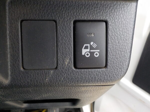 Daihatsu Hijet 2015 For Sale - Image 13