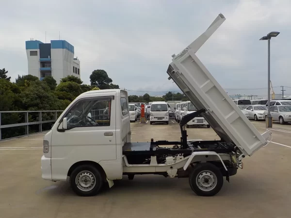 Daihatsu Hijet - Image 6