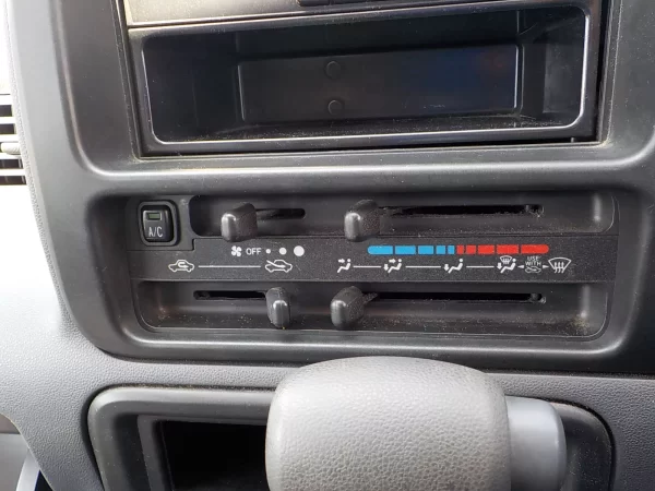 Daihatsu Deck Van - Image 6
