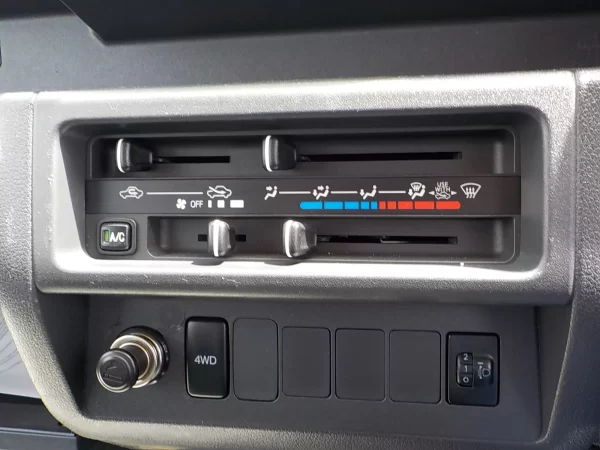 Used Daihatsu Hijet 2015 For Sale - Image 21