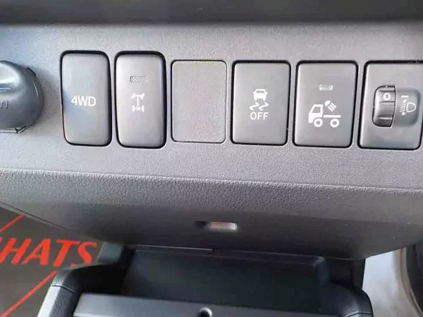 Daihatsu Scissor Dump - Image 12