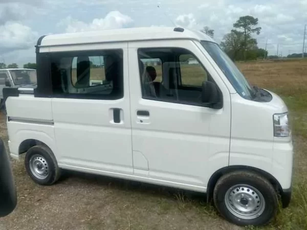 Daihatsu Hijet 2022 - Image 2